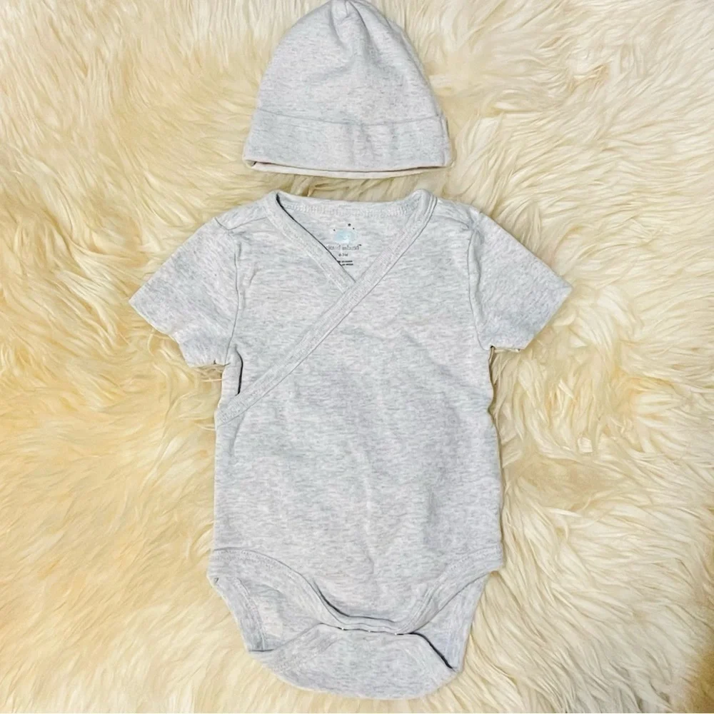 Baby Girl 0-3 Months Lot Blanket Towel Onsie Beanie Pants Floral Headband